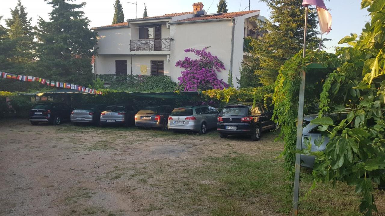 Villa Ivanka Murter Ap C Sa Grijanim Bazenom I Besplatnim Parkingom Exteriér fotografie